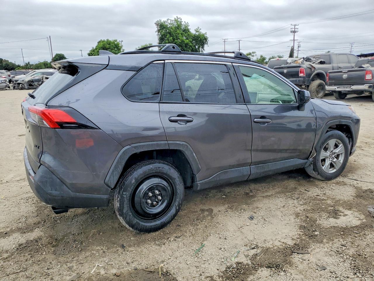 2024 Toyota Rav4 Xle - Фото 3