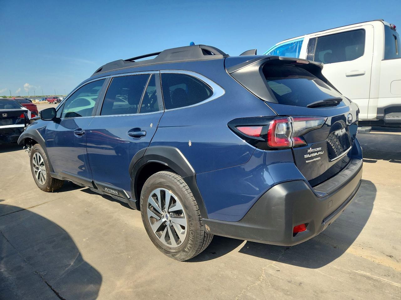2025 Subaru Outback Premium - Image 2