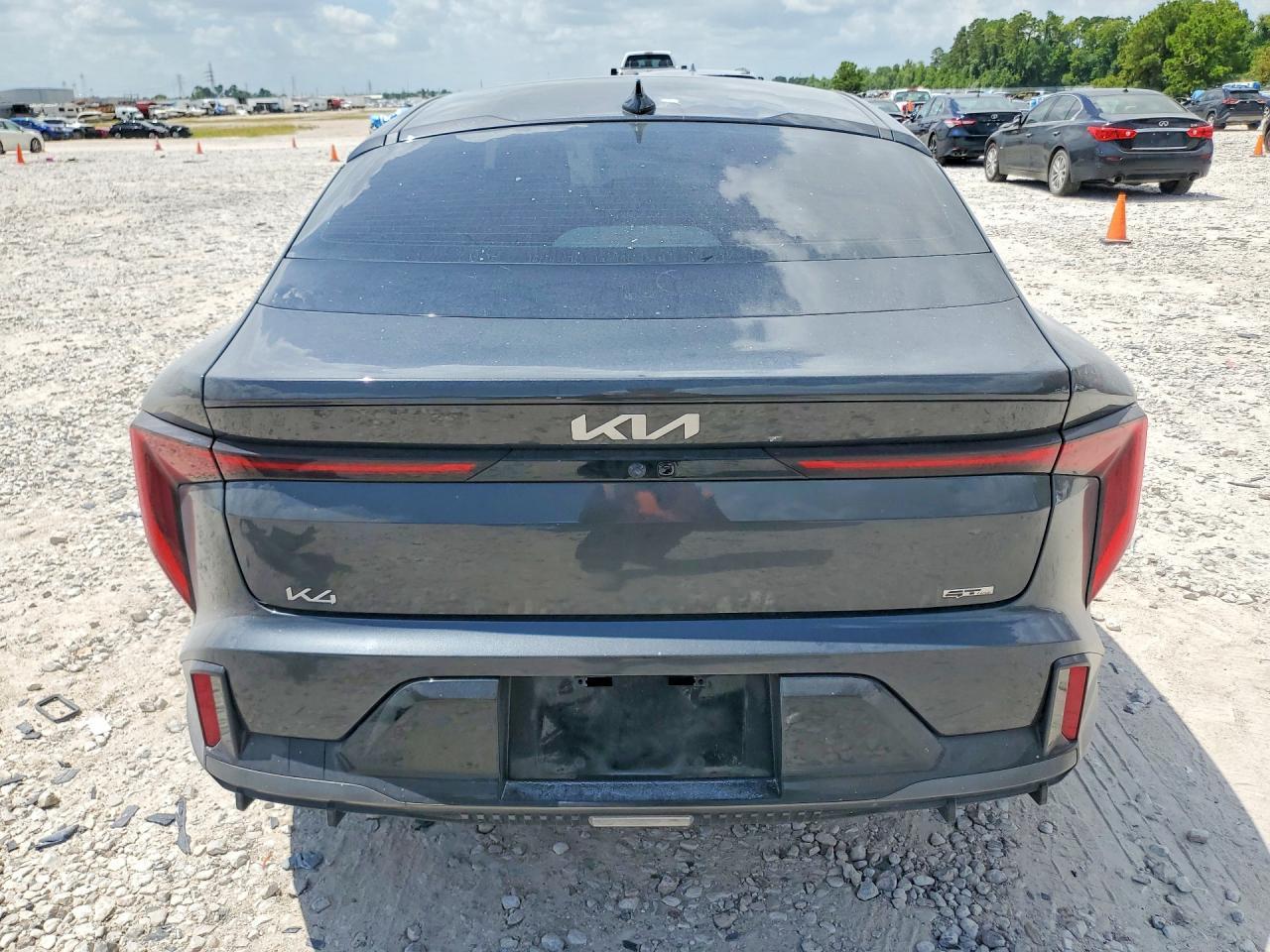 2025 Kia K4 Gt Line - Image 6