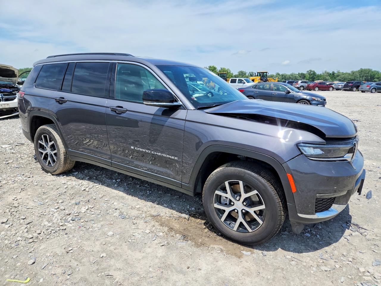 2025 Jeep Grand Cherokee L Limited - Image 4