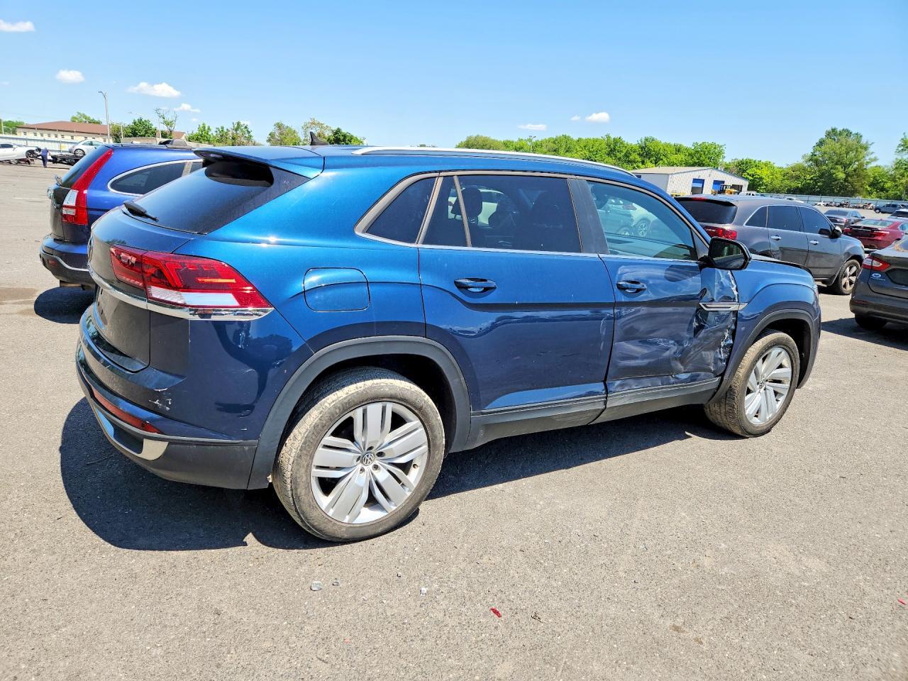 2020 Volkswagen Atlas Cross Sport Se - Фото 3