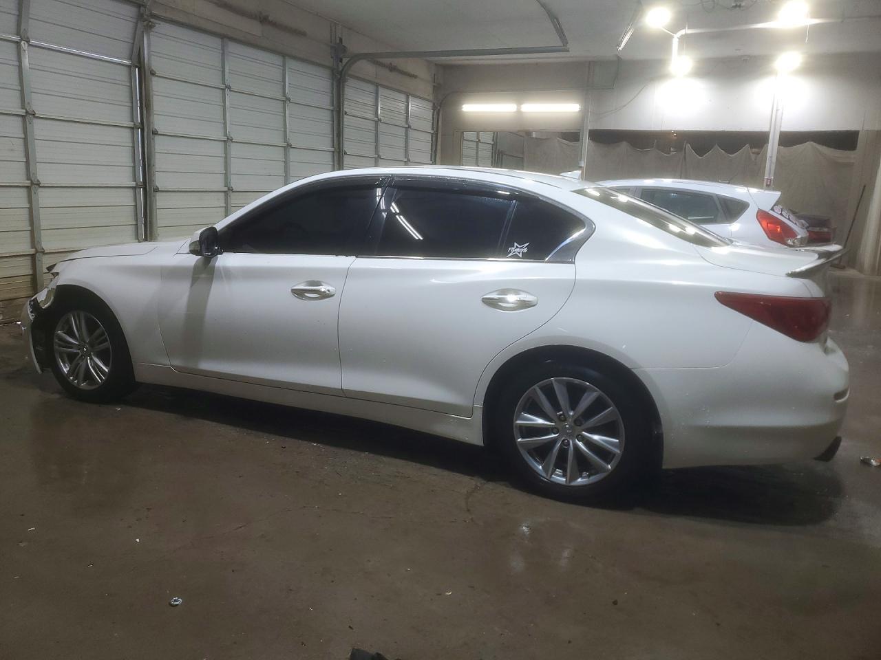 2014 Infiniti Q50 Premium - Image 2