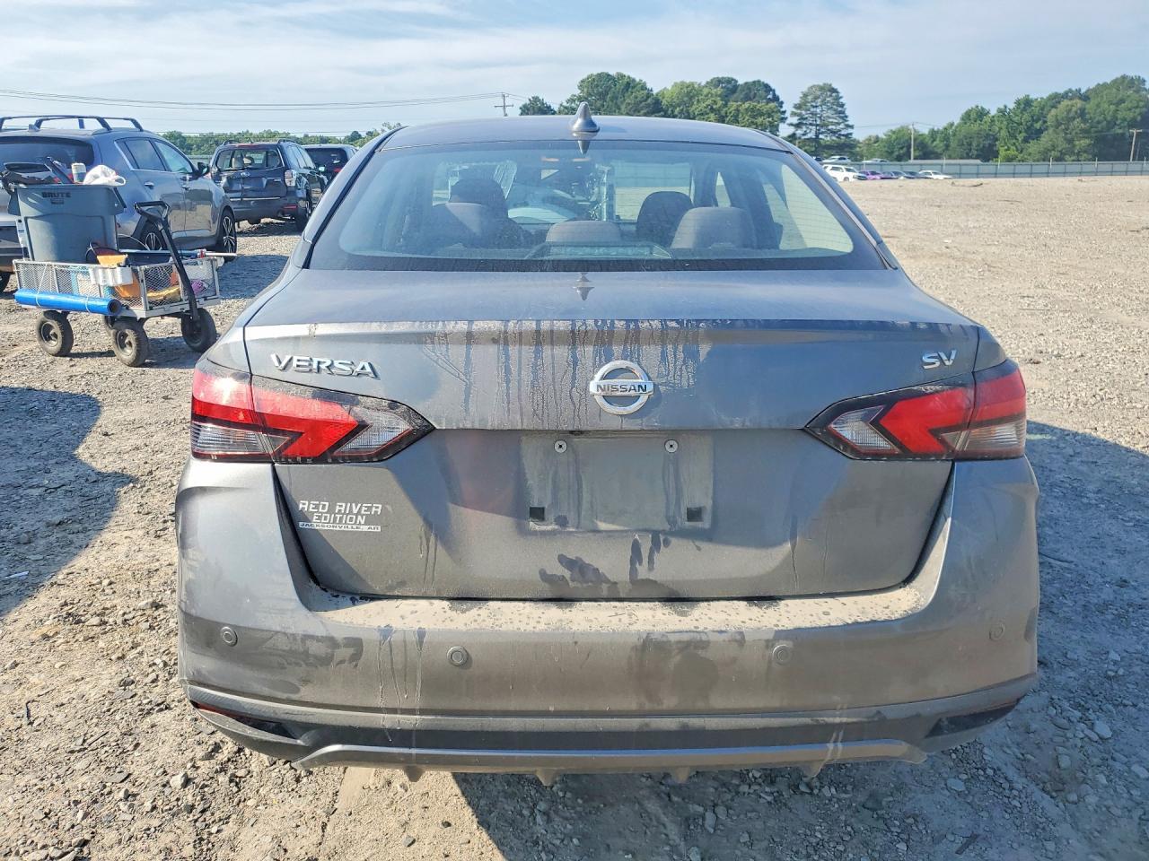 2021 Nissan Versa Sv - Image 6