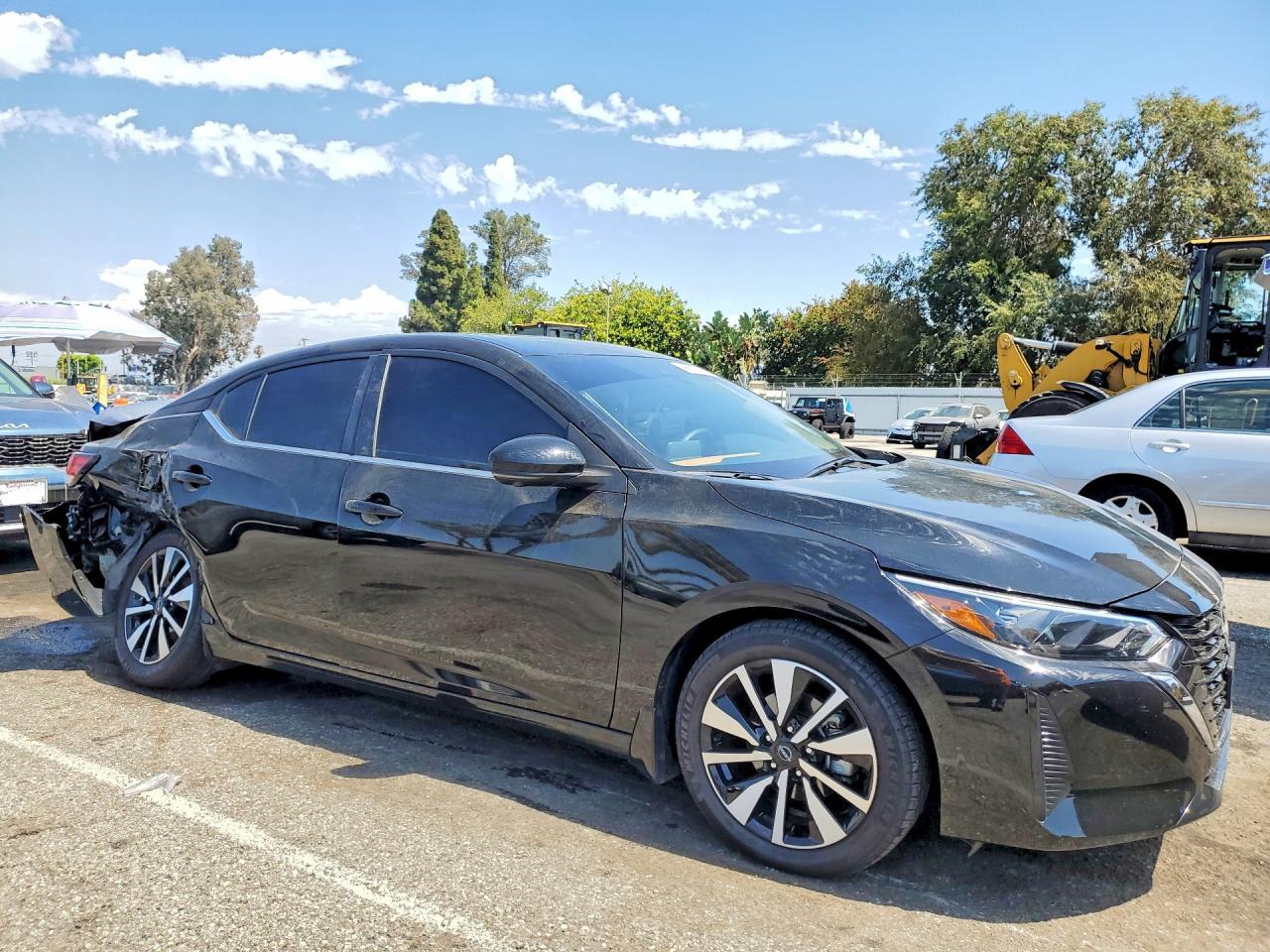 2025 Nissan Sentra Sv - Image 4