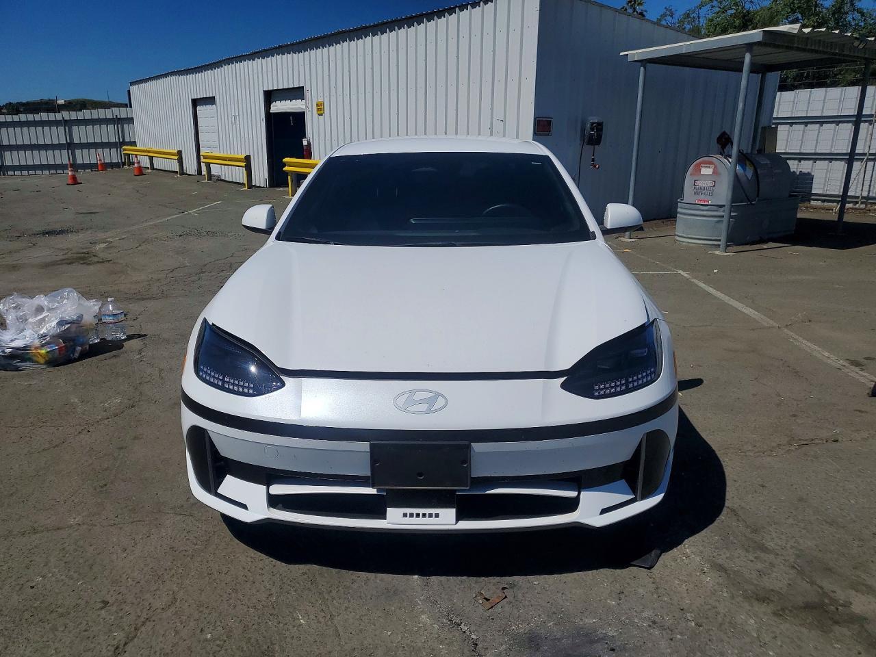 2025 Hyundai Ioniq 6 Se Standard Range - Фото 5