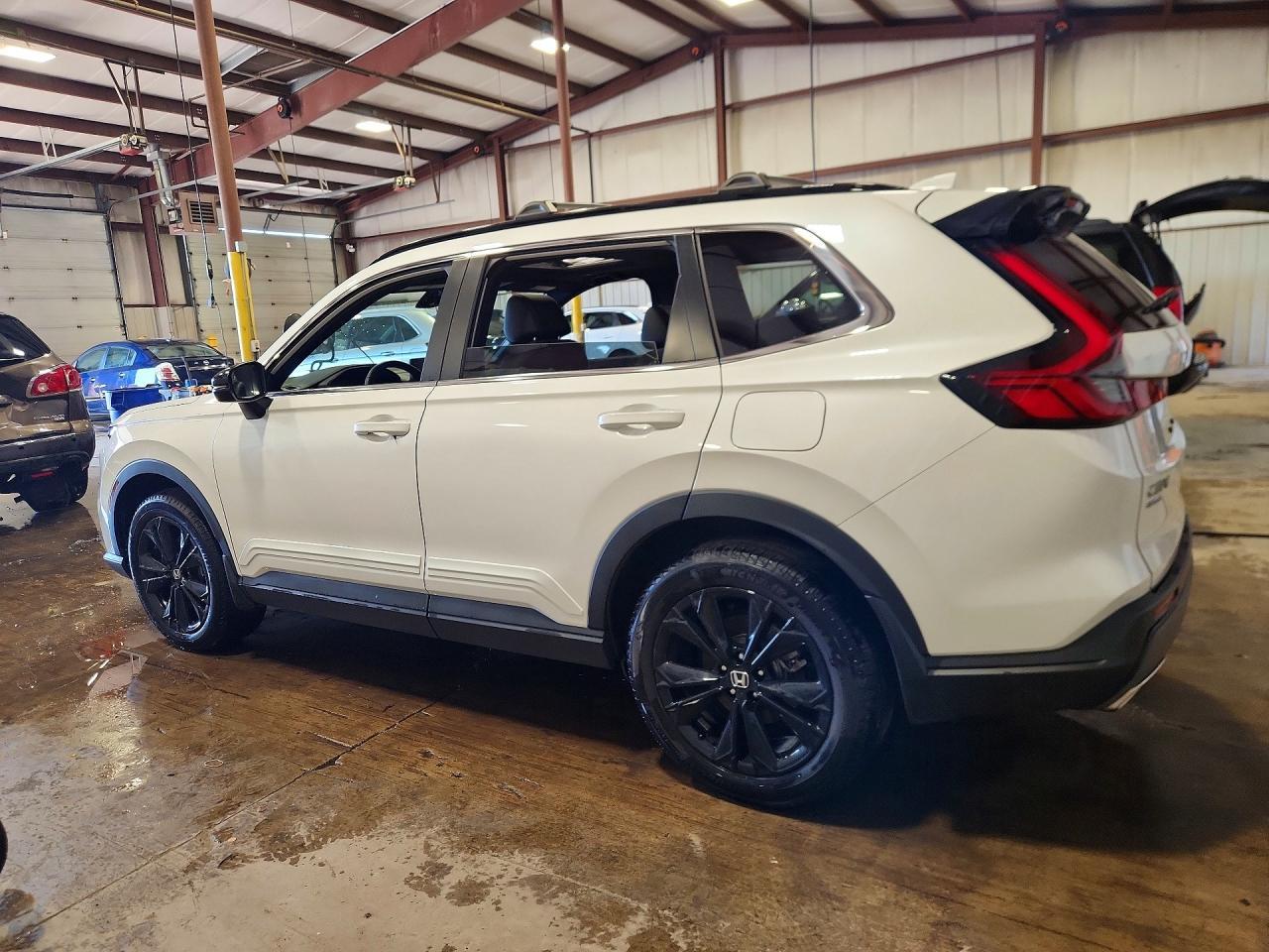 2025 Honda Cr-V Sport Touring - Фото 2