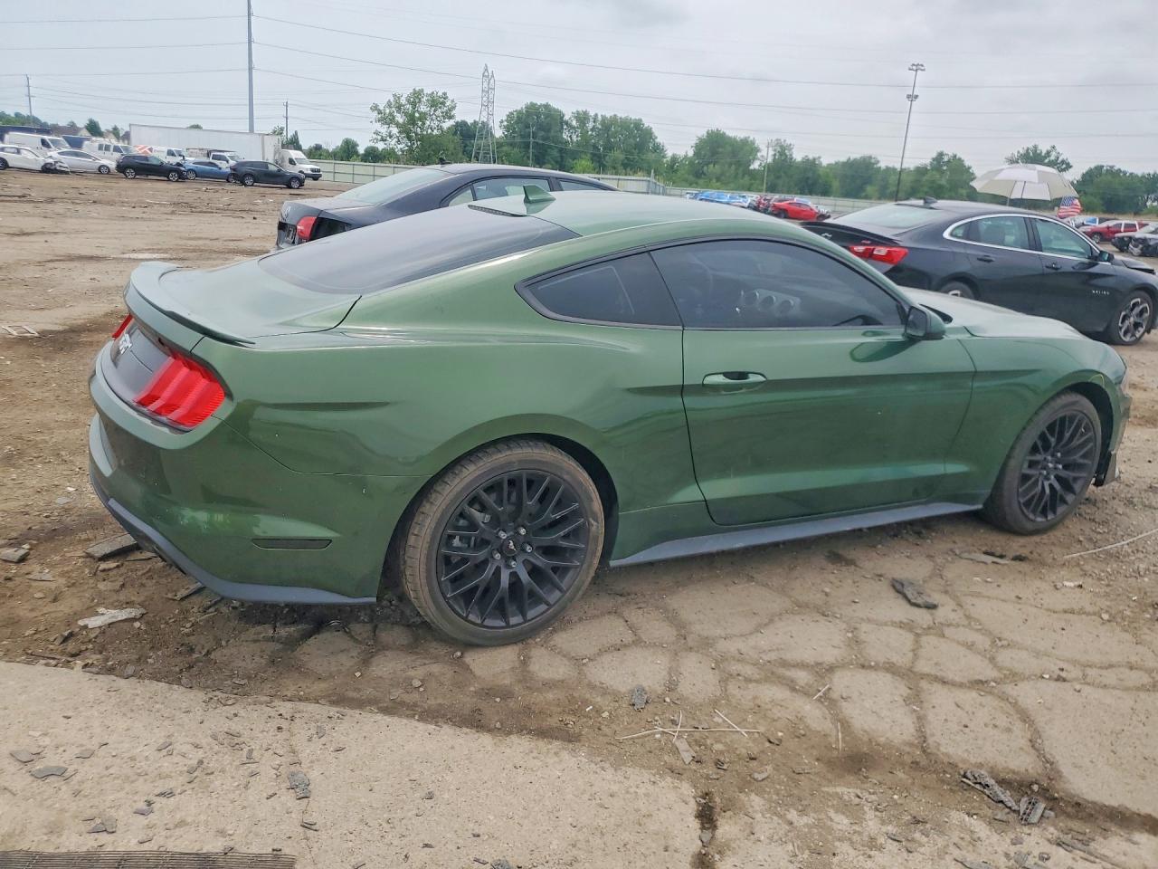 2022 Ford Mustang Gt - Image 3