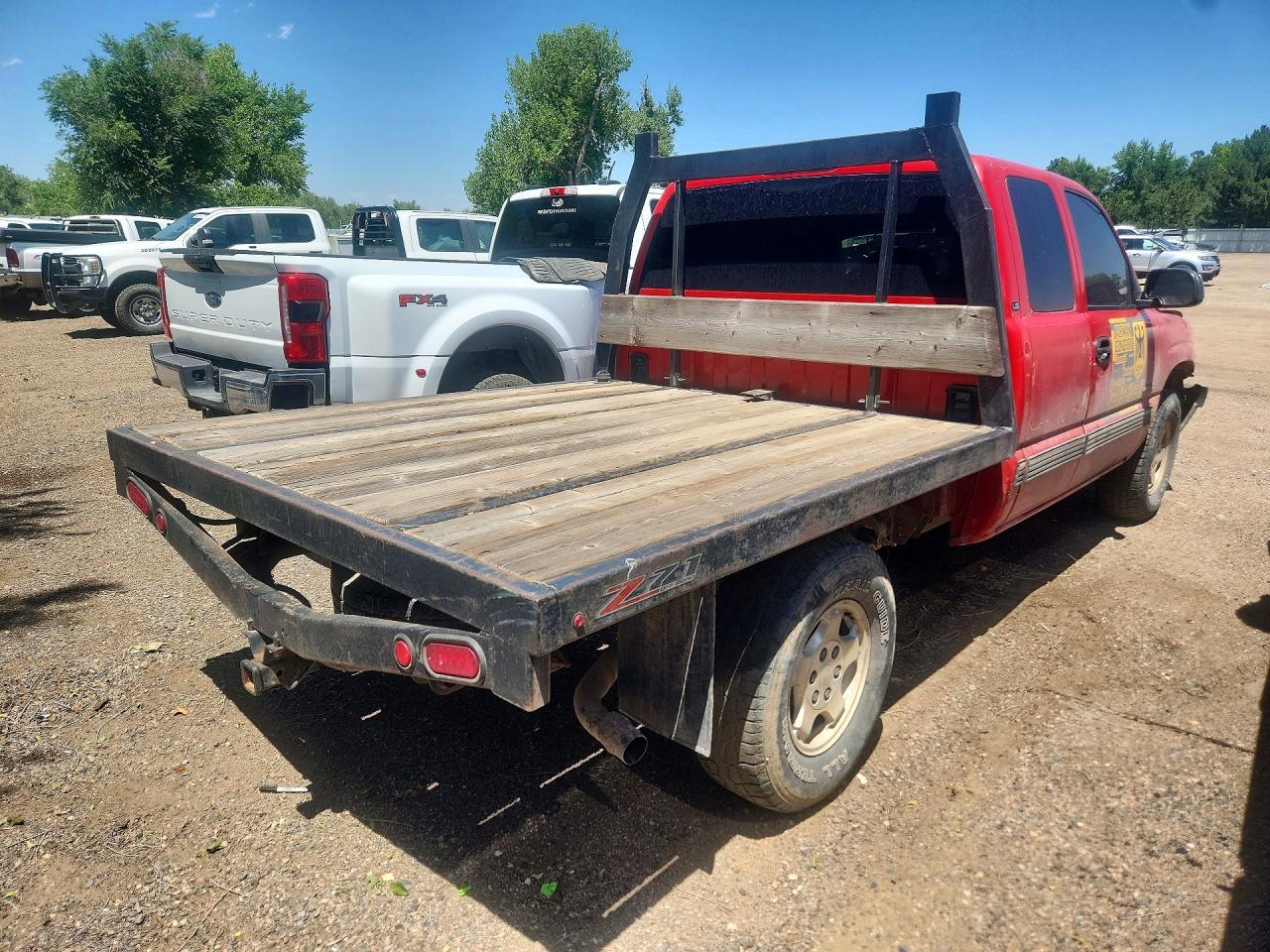 2001 Chevrolet Silverado K1500 - Image 3