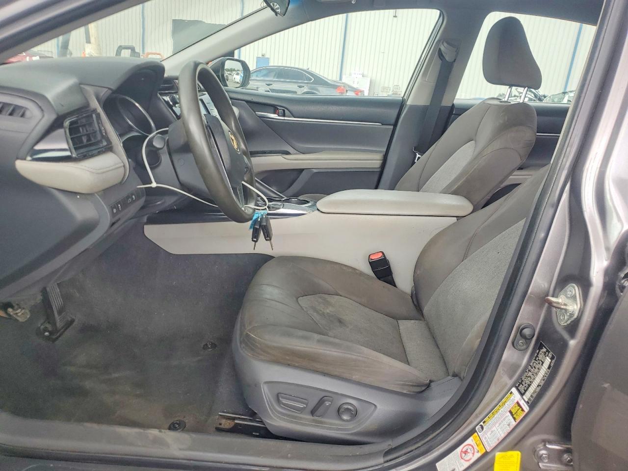 2018 Toyota Camry Le - Image 7