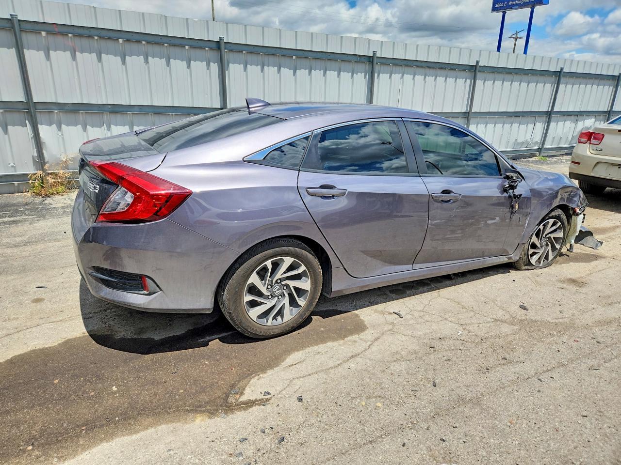 2017 Honda Civic Ex - Фото 3