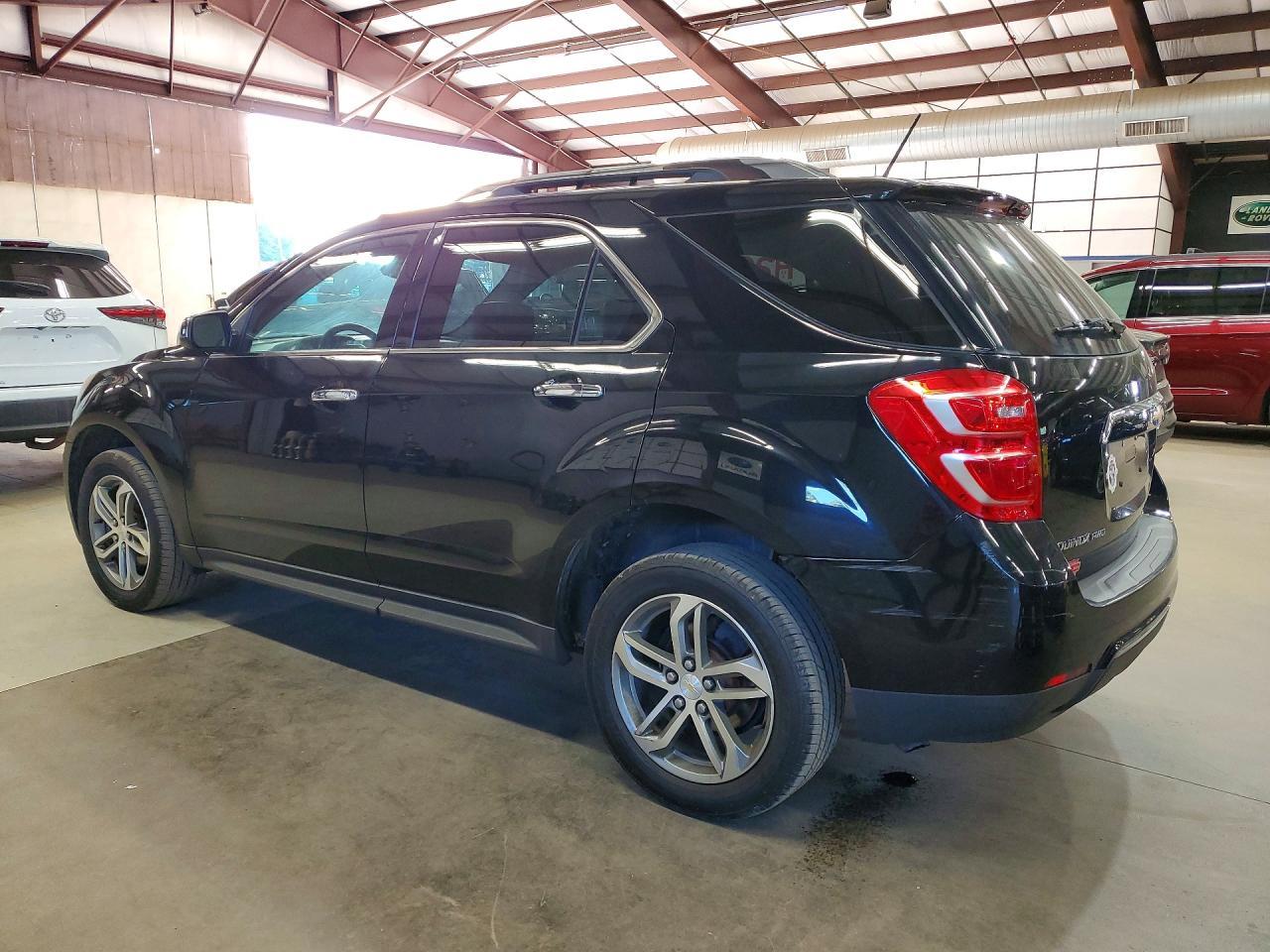 2017 Chevrolet Equinox Premier - Фото 2