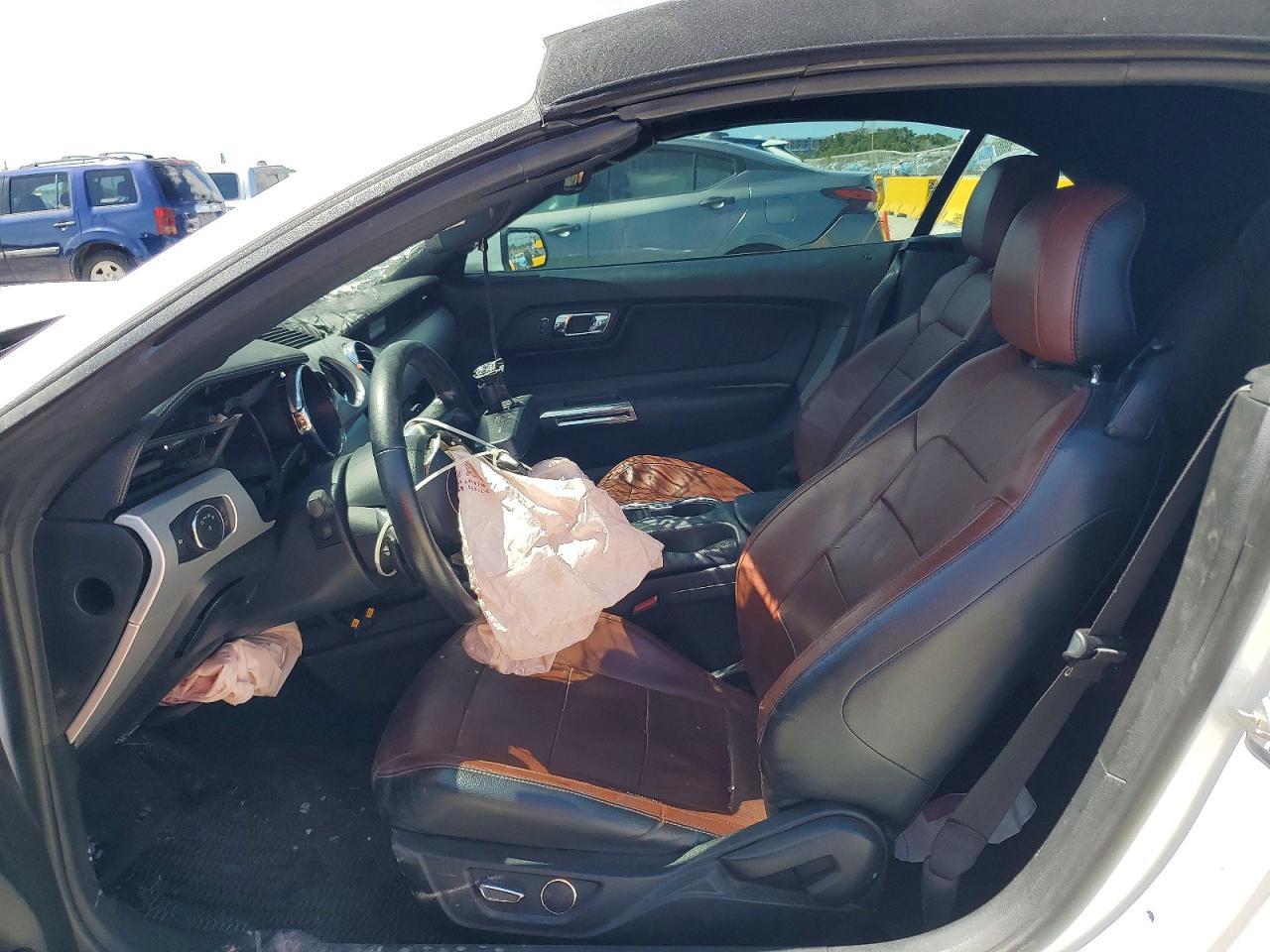 2017 Ford Mustang - Image 7