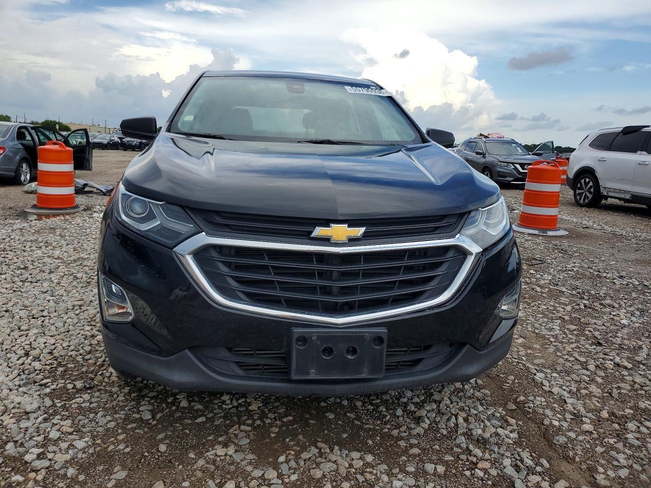 2020 Chevrolet Equinox Ls - Image 5