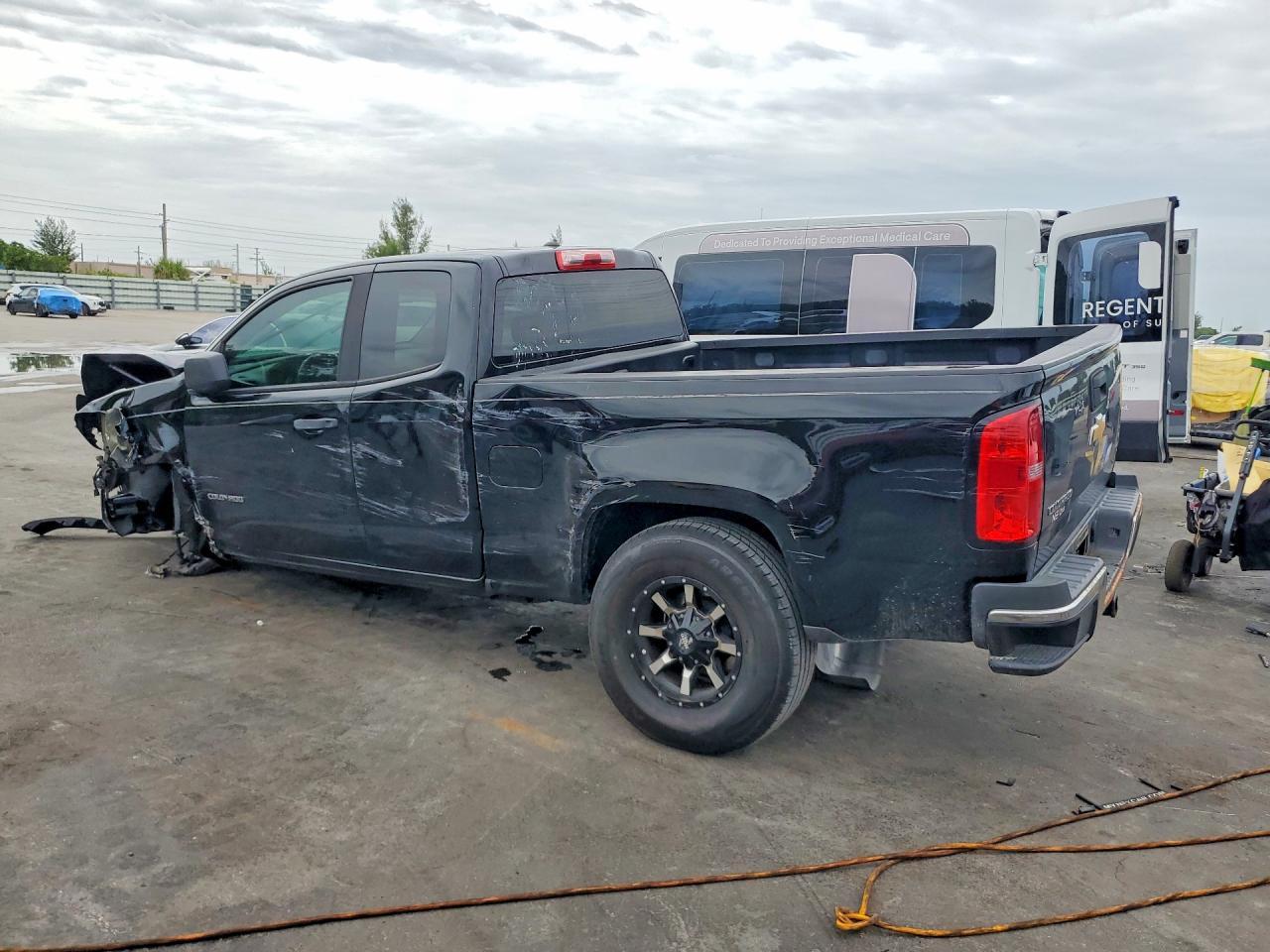 2019 Chevrolet Colorado - Image 2