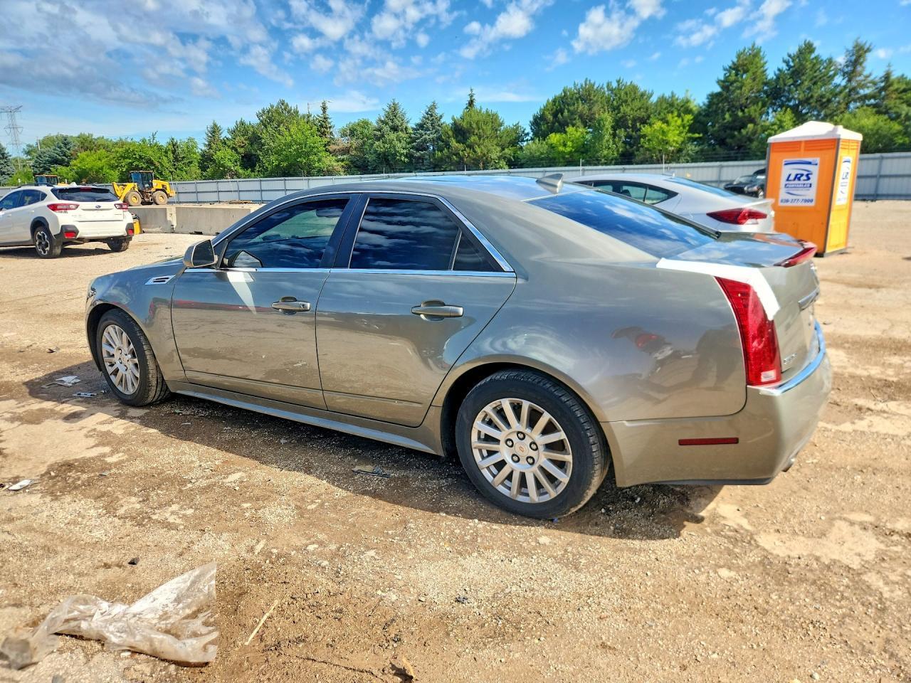 2010 Cadillac Cts Luxury Collection - Image 2