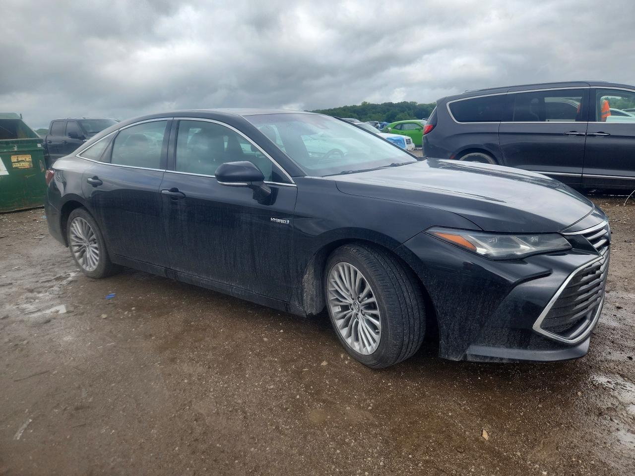 2019 Toyota Avalon Hybrid Limited - Фото 4