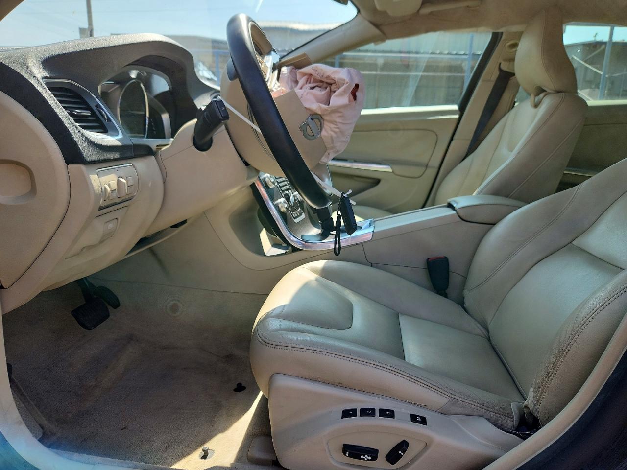 2015 Volvo S60 Premier - Фото 7