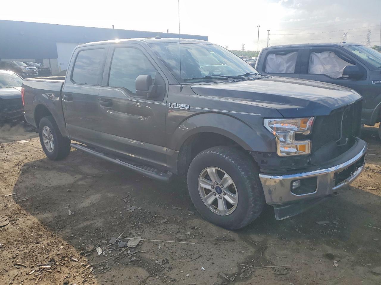 2017 Ford F150 Supercrew - Фото 4
