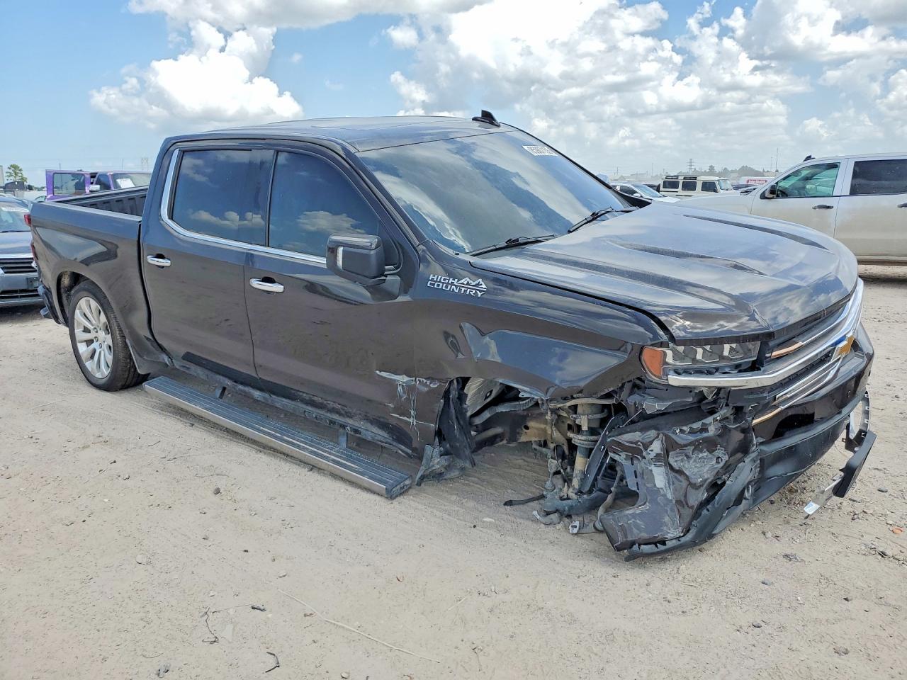 2019 Chevrolet Silverado C1500 High Country - Image 4
