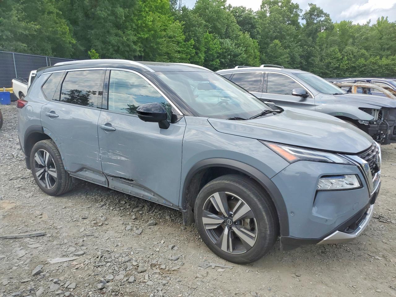 2021 Nissan Rogue Platinum - Фото 4