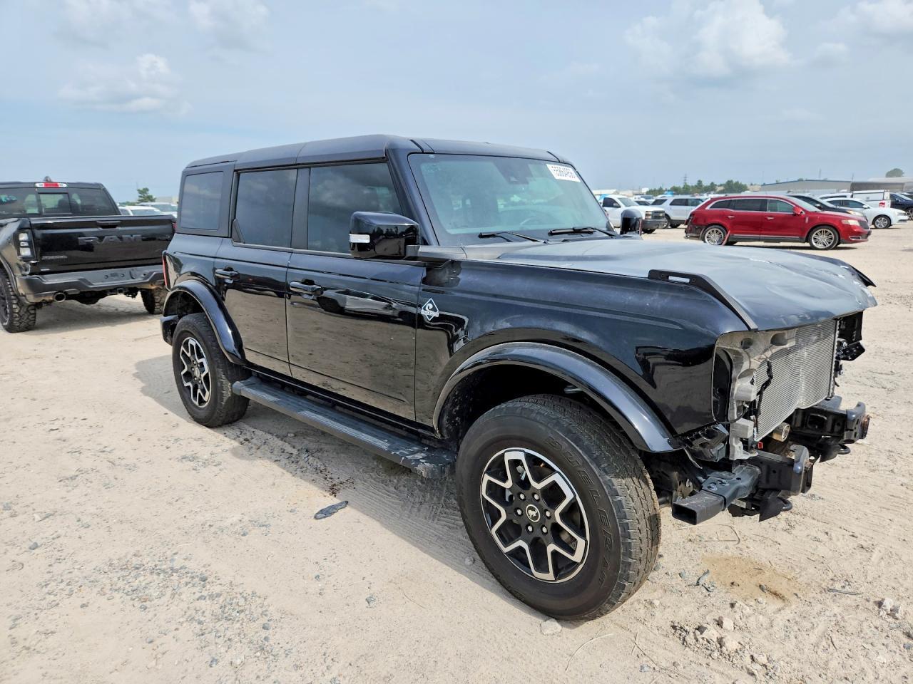 2024 Ford Bronco Outer Banks - Фото 4