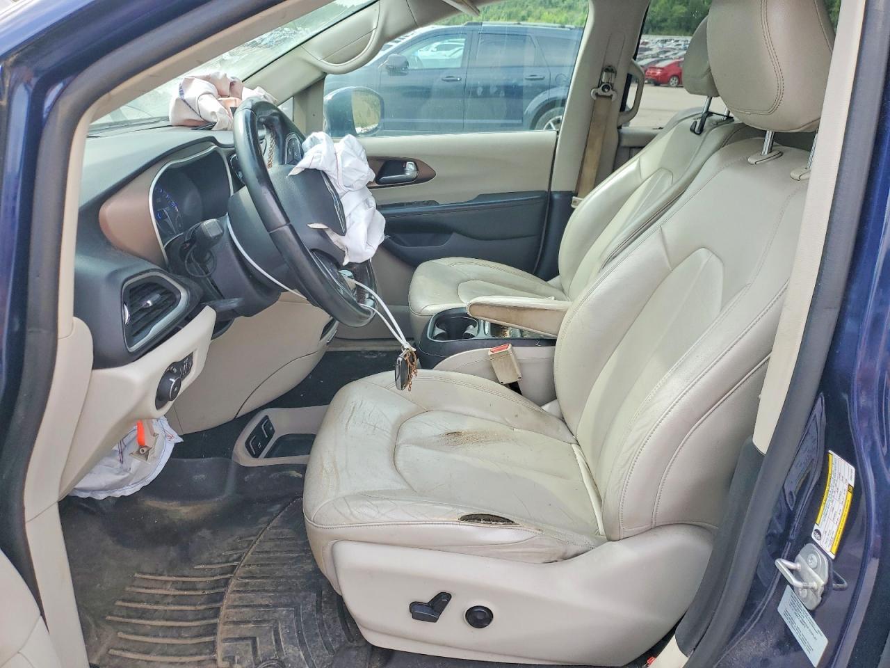 2017 Chrysler Pacifica Touring L - Фото 7