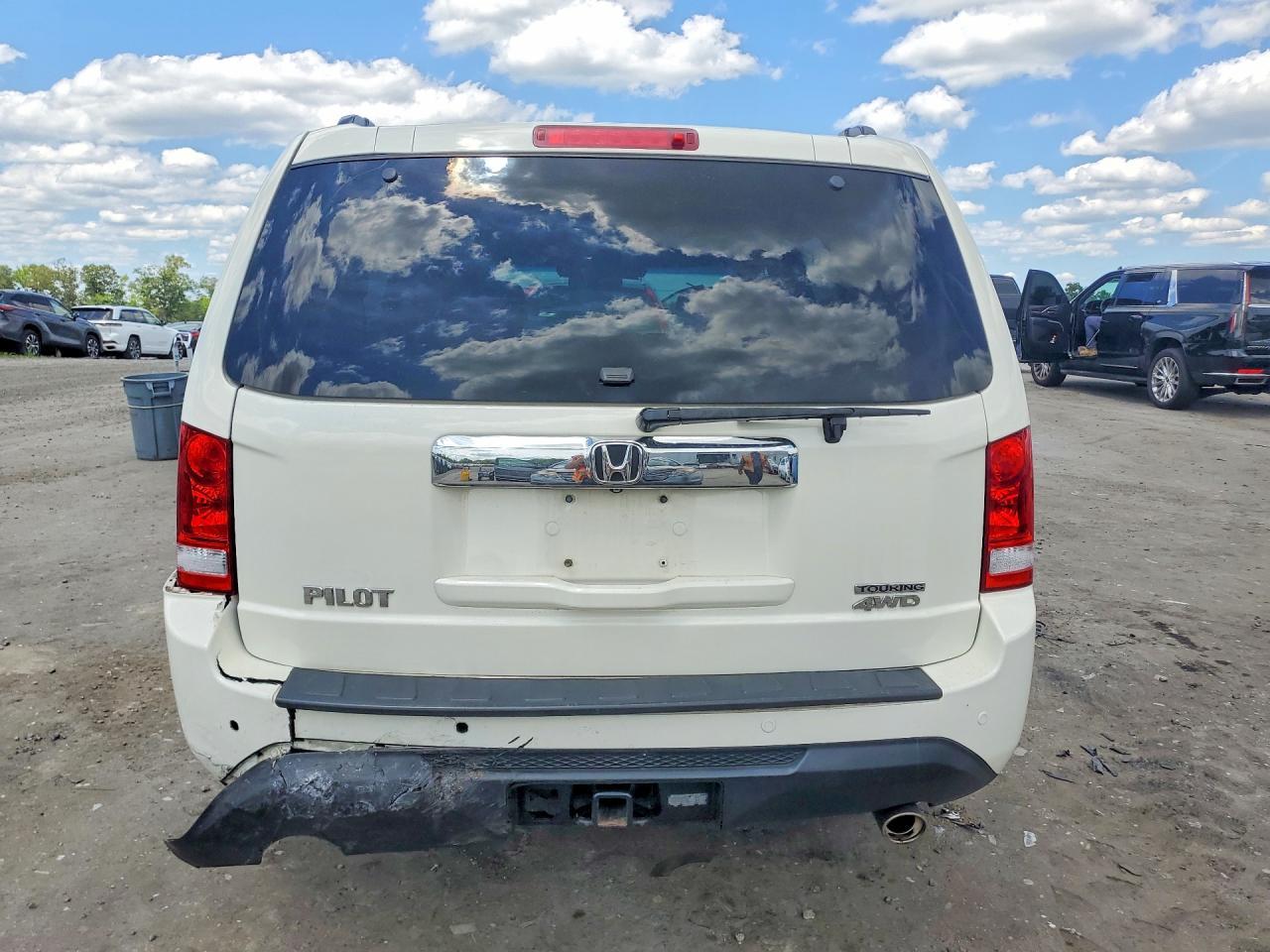 2012 Honda Pilot Touring - Image 6