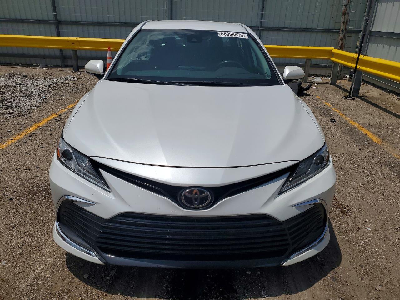 2021 Toyota Camry Xle - Фото 5