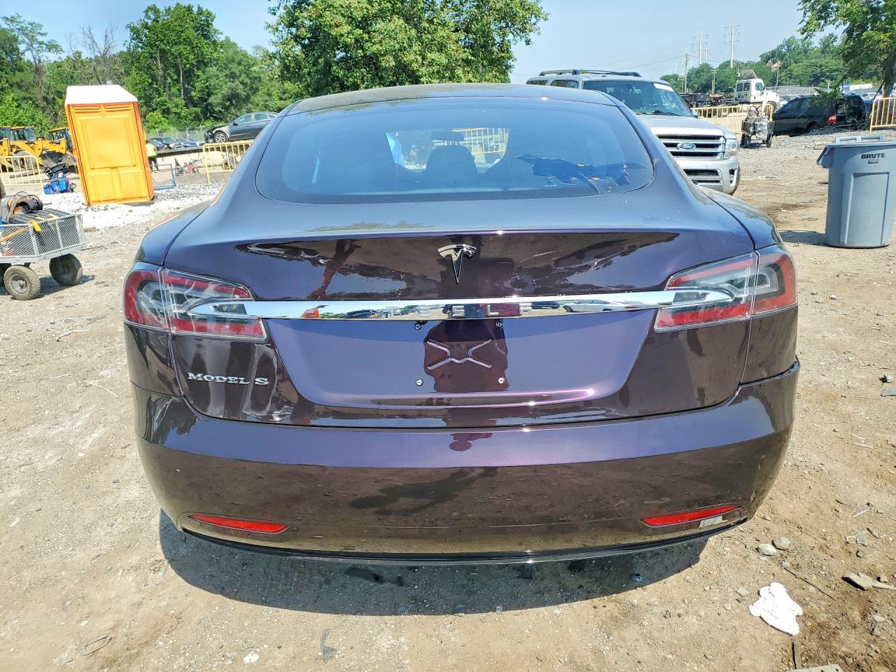 2016 Tesla Model S - Фото 6