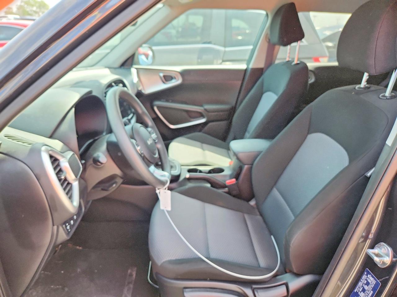2025 Kia Soul Lx - Image 7