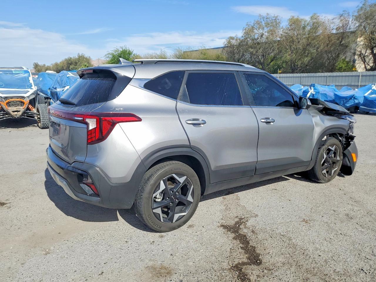2025 Kia Seltos Ex - Image 3