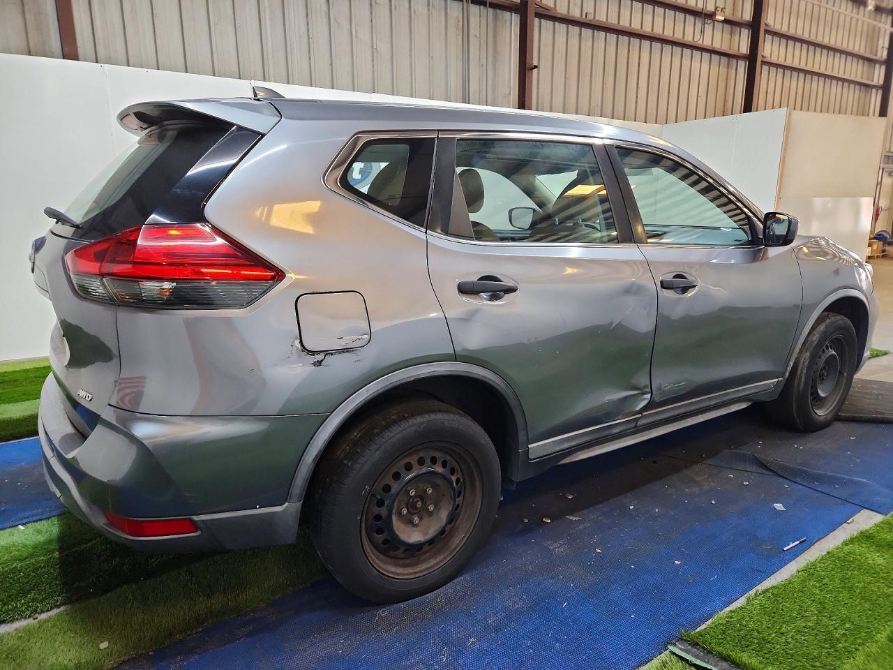 2017 Nissan Rogue S - Фото 3