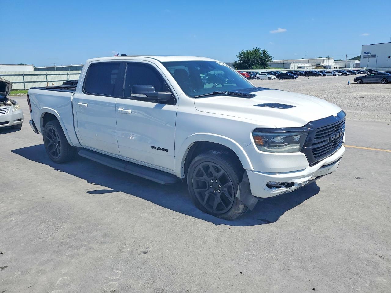 2021 Ram 1500 Laramie - Фото 4