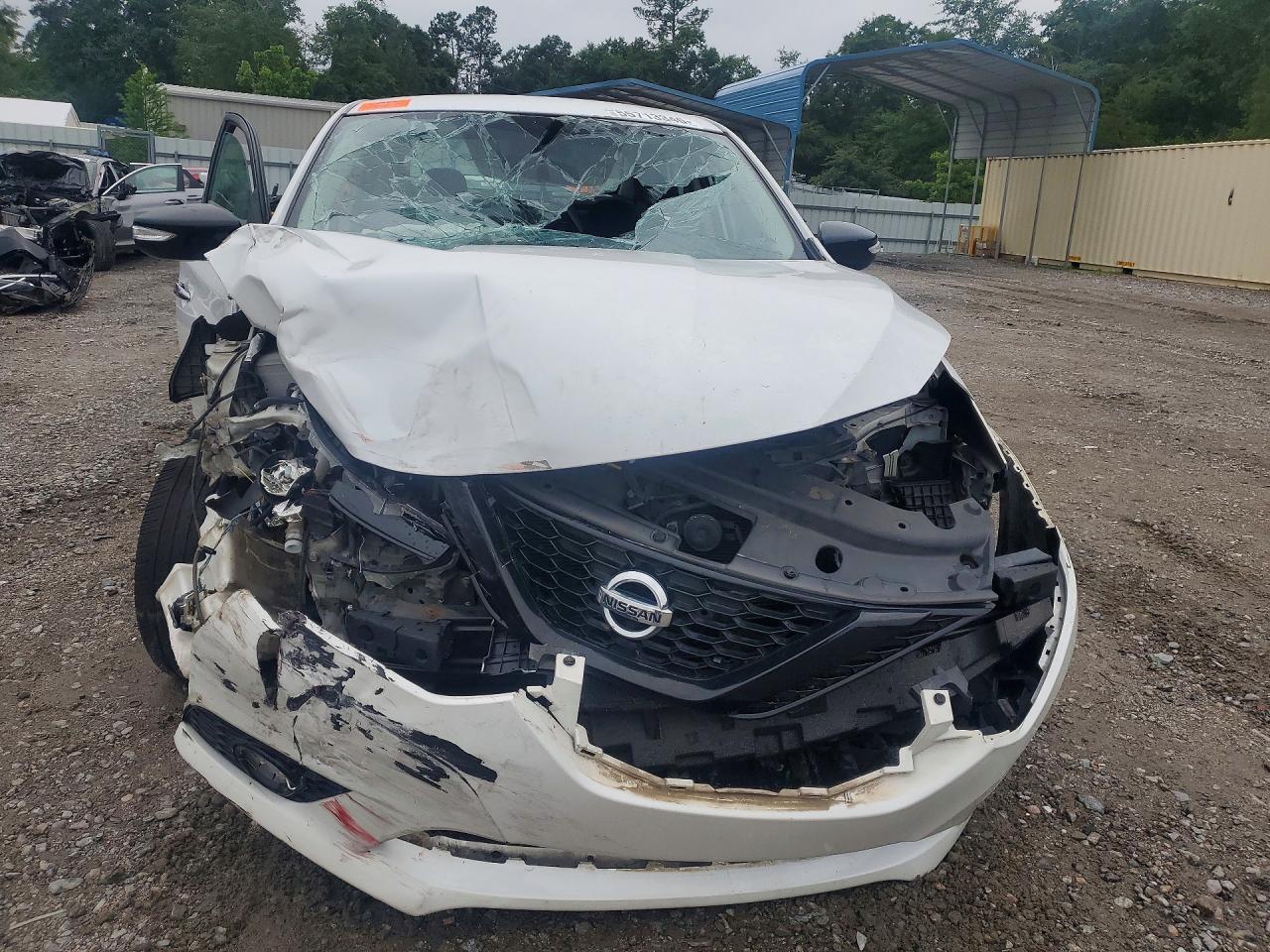 2018 Nissan Sentra Sr - Image 5