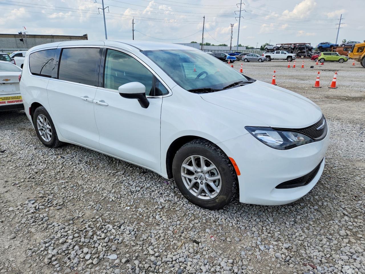 2022 Chrysler Voyager Lx - Фото 4
