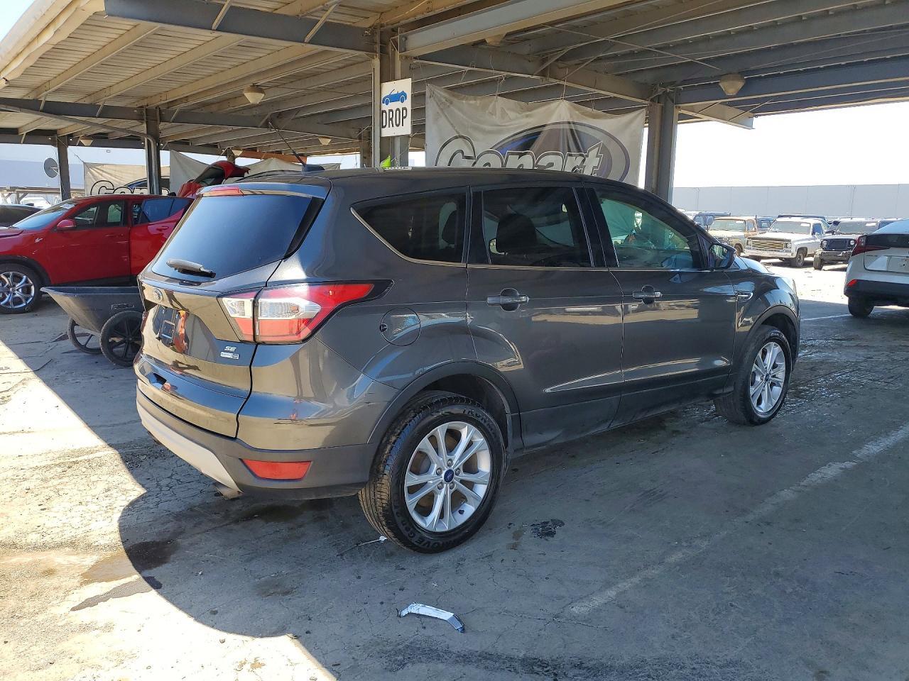 2017 Ford Escape Se - Image 3