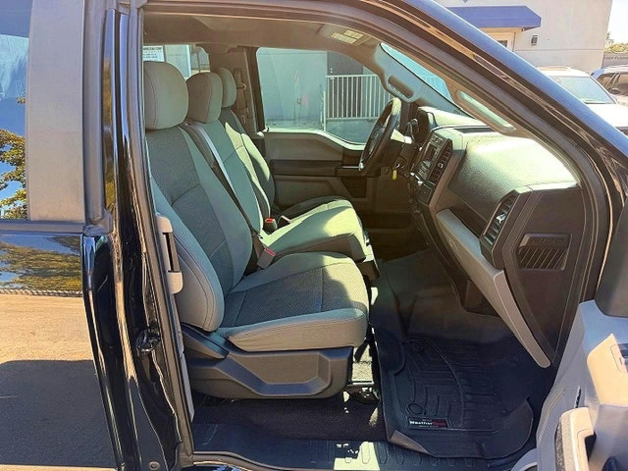 2016 Ford F150 Super Cab - Фото 7