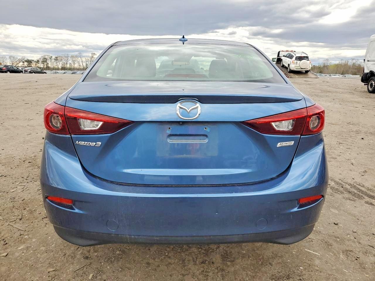 2018 Mazda 3 - Image 6
