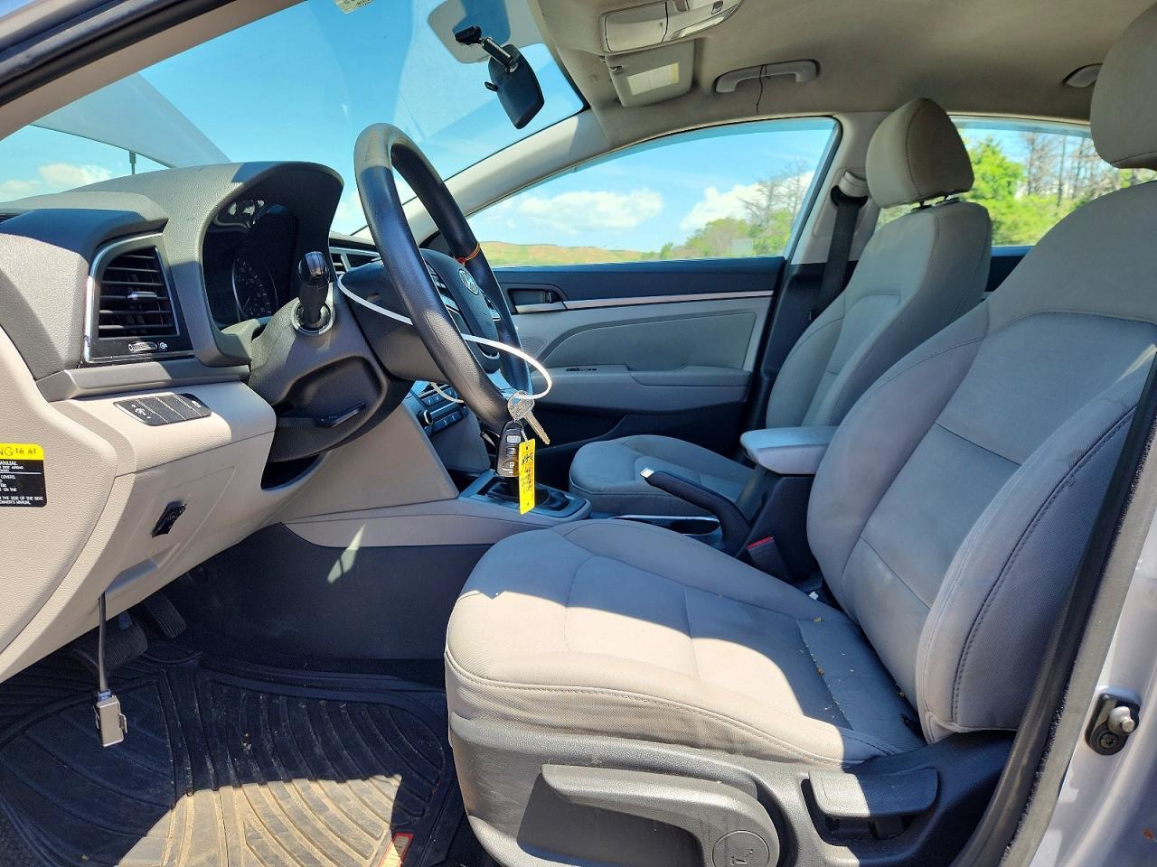 2017 Hyundai Elantra Se - Image 7