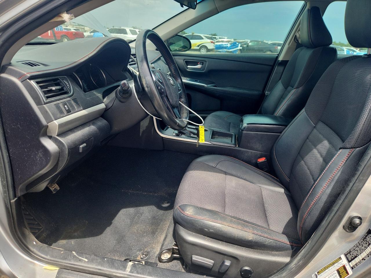 2016 Toyota Camry Se - Image 7