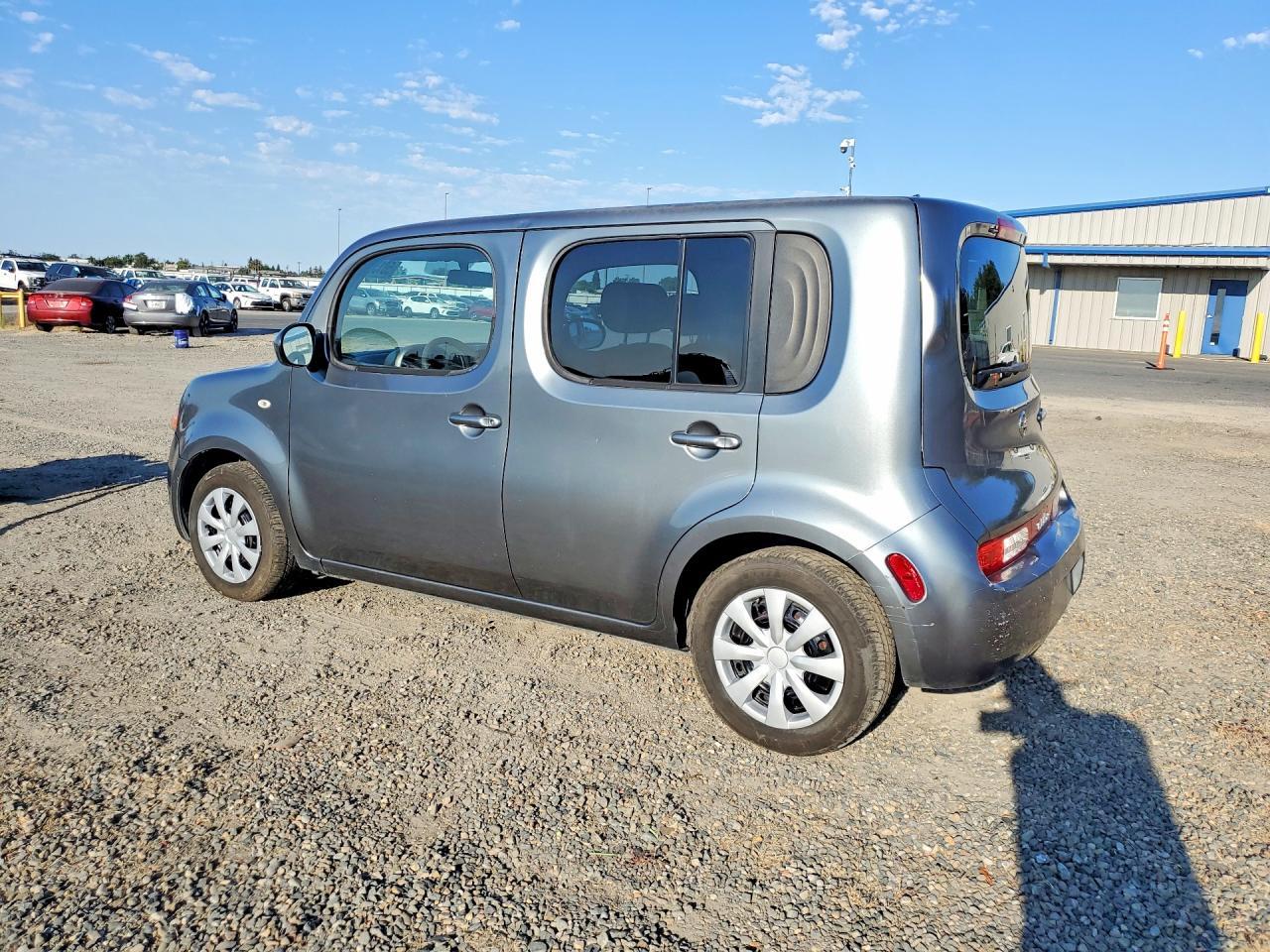 2010 Nissan Cube 1.8 - Image 2