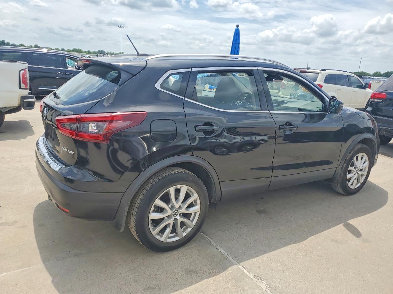 2021 Nissan Rogue Sport Sv - Image 3