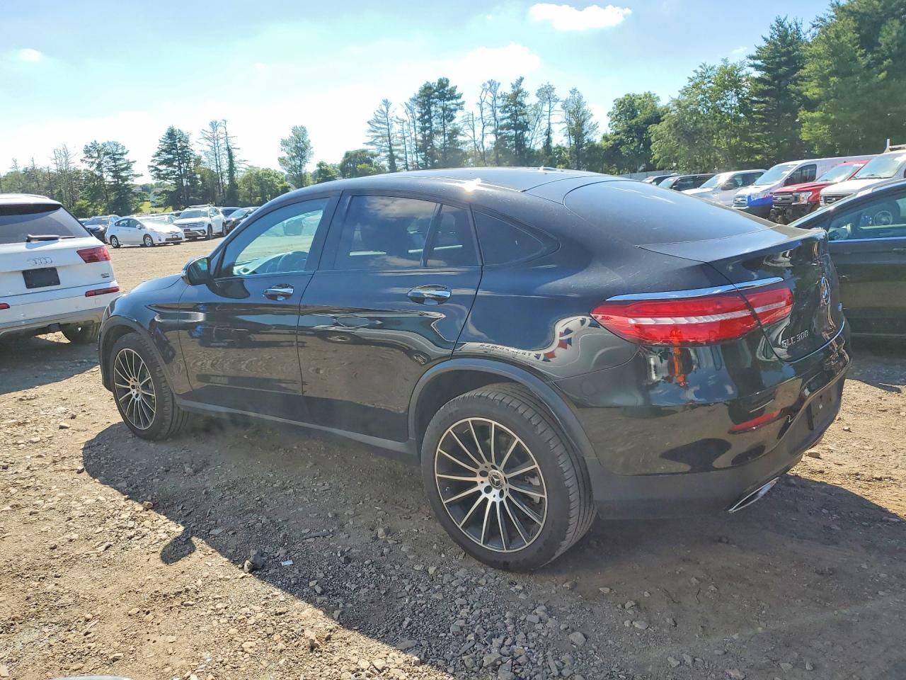 2019 Mercedes-Benz Glc Coupe 300 4Matic - Image 2