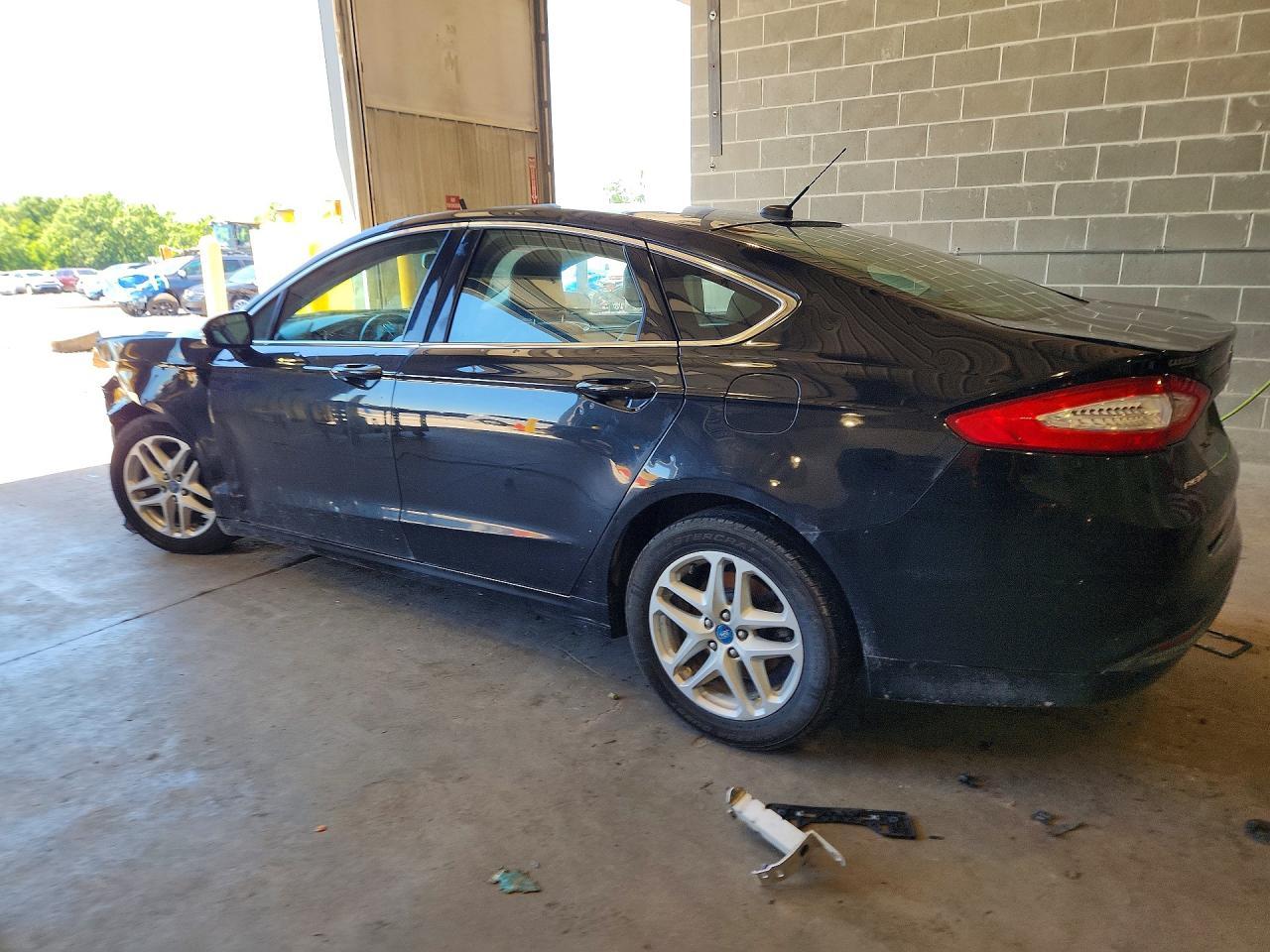 2013 Ford Fusion Se - Image 2