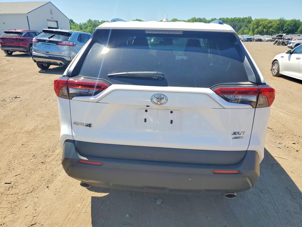 2022 Toyota Rav4 Xle - Фото 6