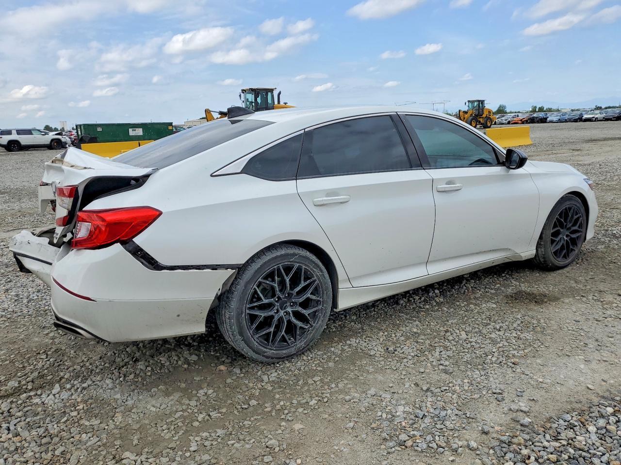 2021 Honda Accord Sport - Image 3