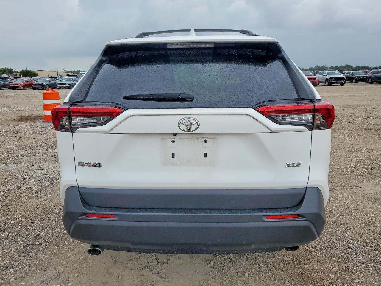 2022 Toyota Rav4 Xle - Фото 6
