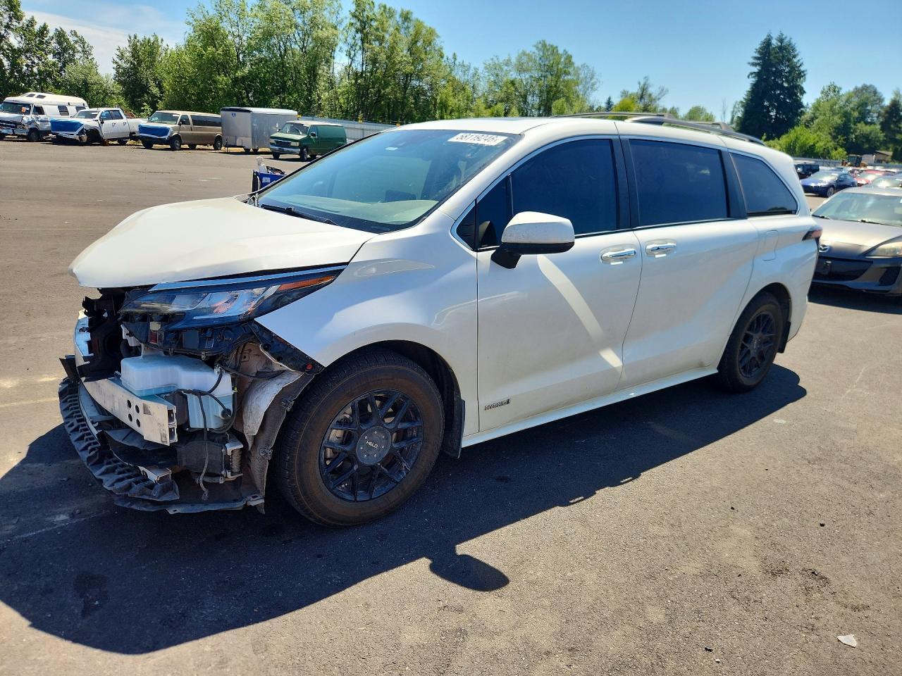 2021 Toyota Sienna Xle
