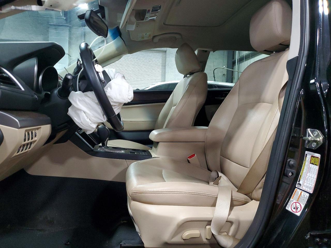 2016 Subaru Outback 3.6R Limited - Image 7