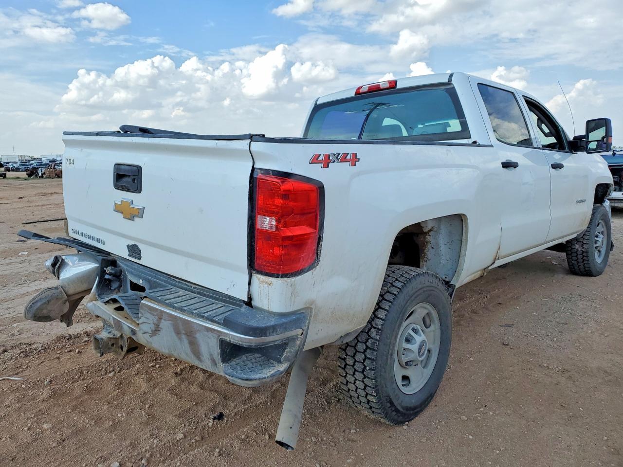 2018 Chevrolet Silverado K2500 Heavy Duty - Фото 3
